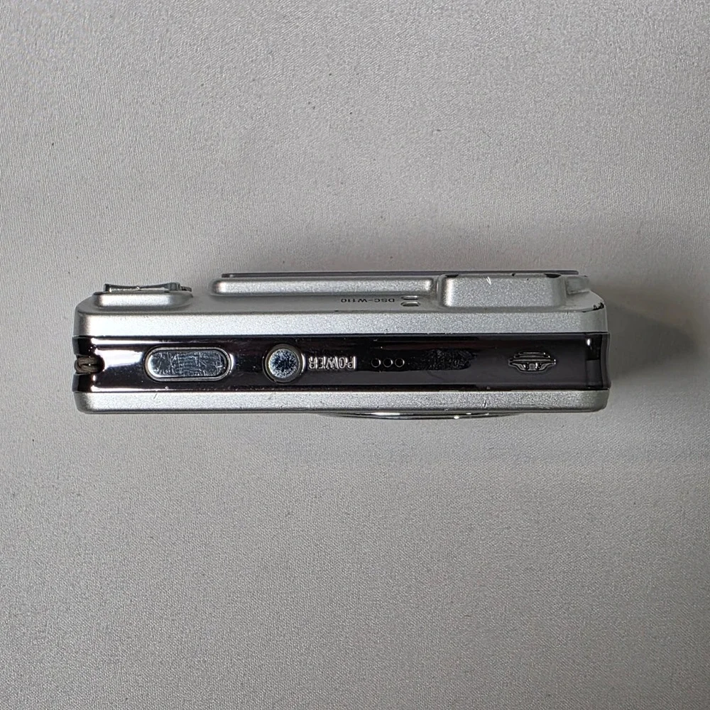 Sony Cyber-shot DSC-W110 Digital Camera 7.2MP Carl Zeiss 4x Zoom Y2K PARTS ONLY